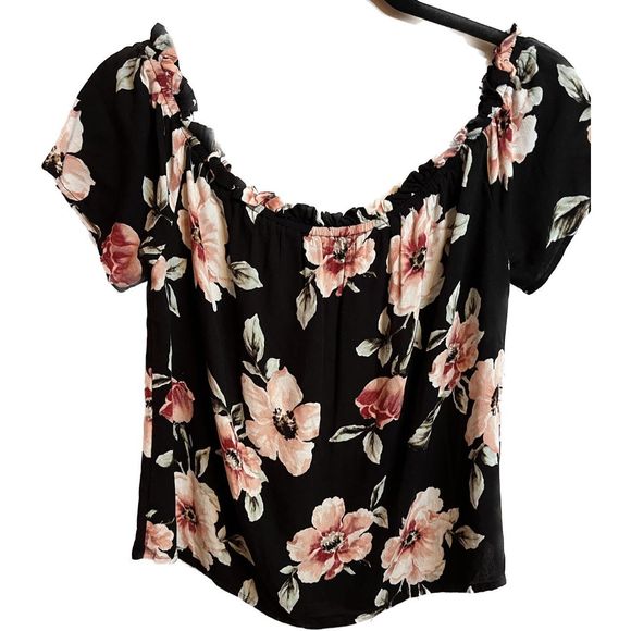 Kendall & Kylie Floral Off Shoulder Blouse - Picture 3 of 5